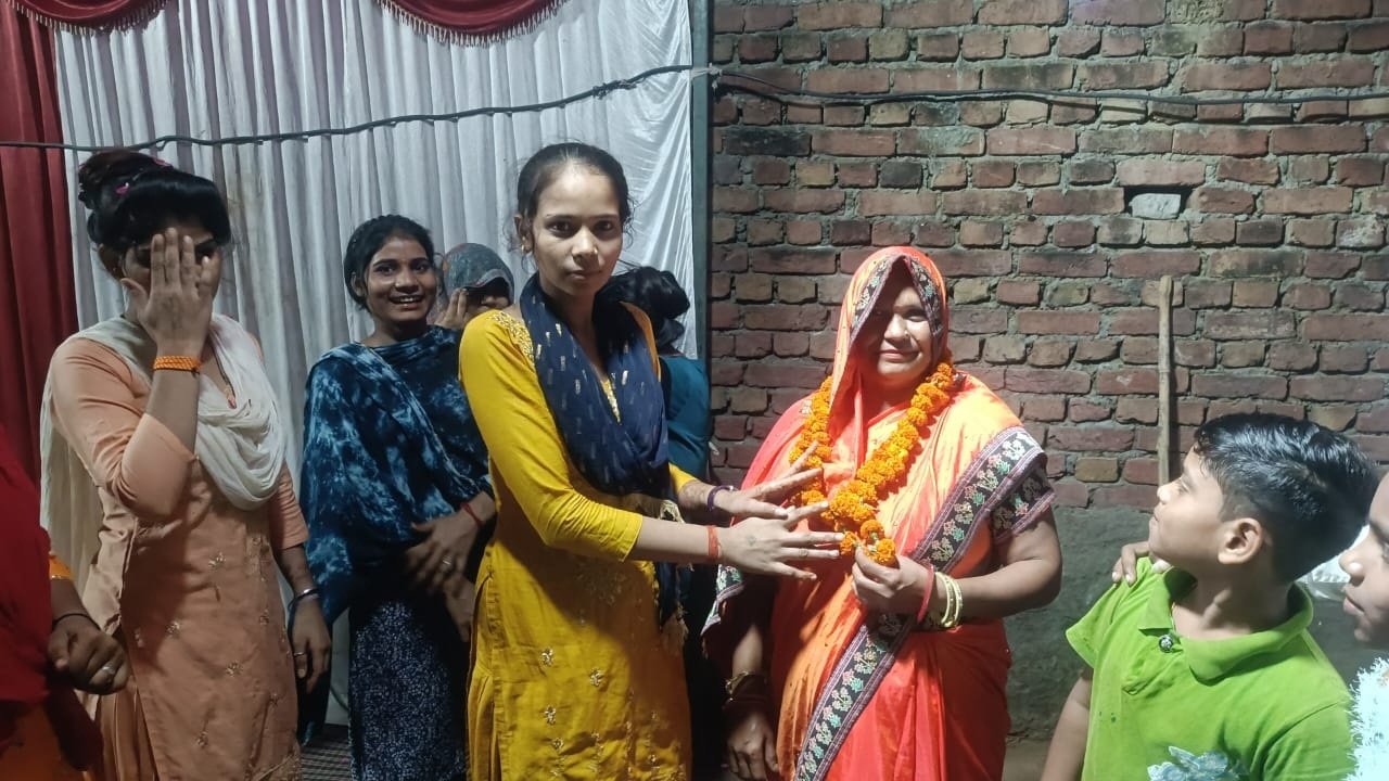 STV News | उषा झा ग्राम पंचायत धीमश्री ग्राम वासियों को रक्षाबंधन 15 अगस्त जन्माष्टमी...